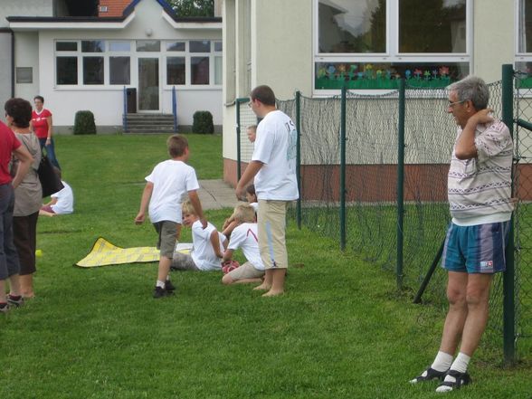 Dek-Völkerballturnier am 28.06.08 - 