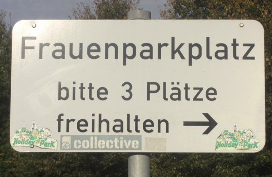 Frauenparkplätze...^^ - 