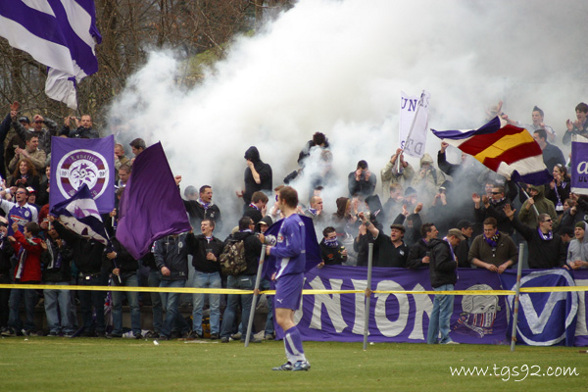 Weis Violet Salzburg ist komplett - 