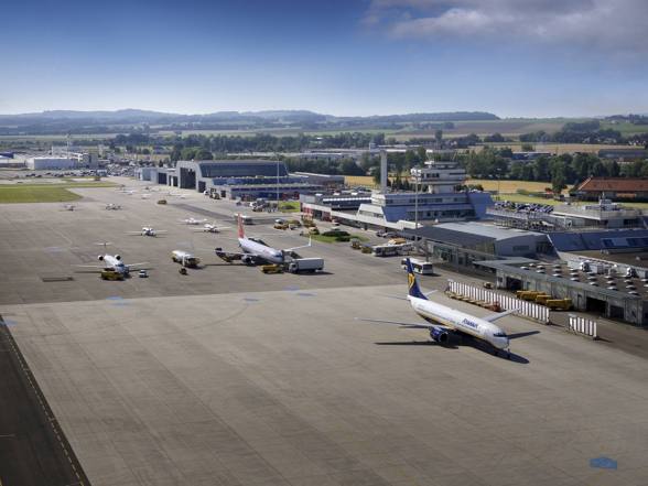 Blue Danube Airport Linz - 