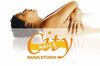 city-nails