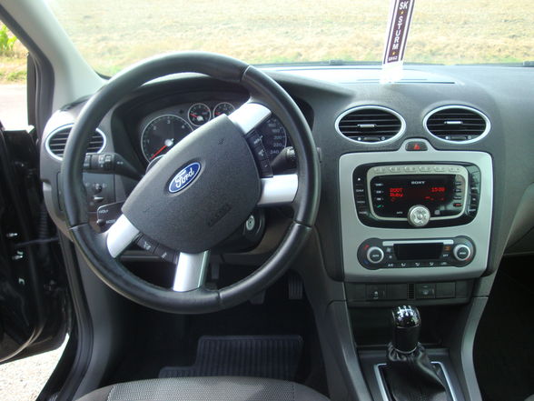 FORD FOCUS - 