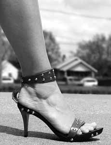 HigH-HeeLs - 