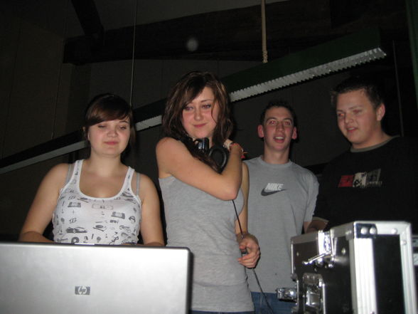 EiNsTanDSdIsCO 2008  - 