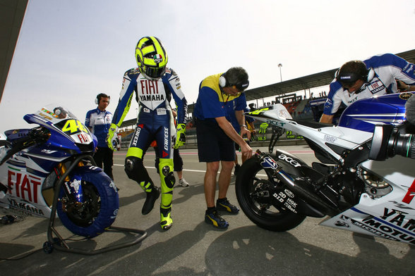 VALENTINO ROSSI GRAN PREMIO DEQATAR 2007 - 