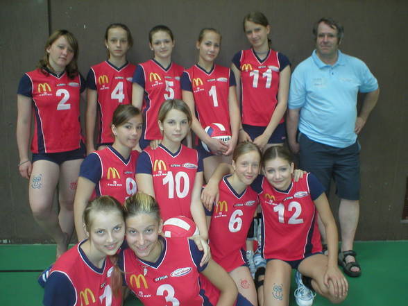 VOLLEYBALL - 