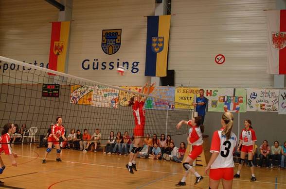 VOLLEYBALL - 