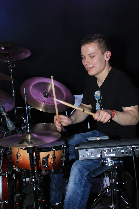 Drumming - Live!!! - 