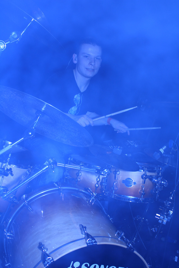 Drumming - Live!!! - 