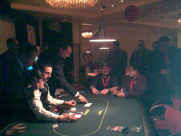 100€Rebuy-final table-6 Platz-1614€ - 