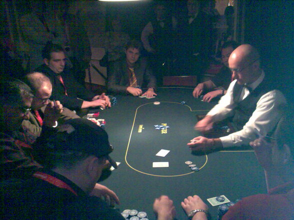 100€Rebuy-final table-6 Platz-1614€ - 