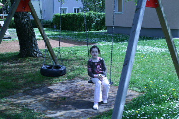 Mit Tante Sandra am Spielplatz!! - 