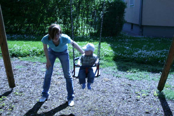 Mit Tante Sandra am Spielplatz!! - 