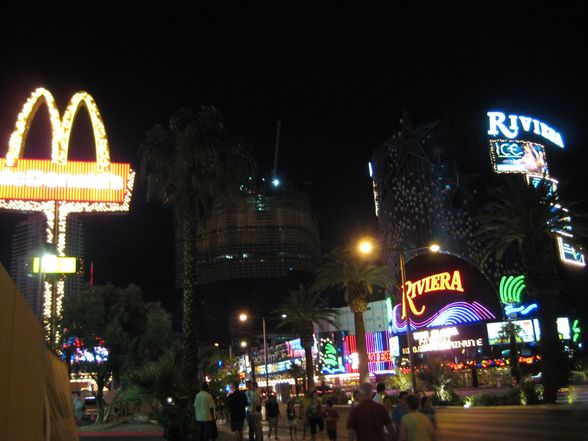 Las Vegas @ night - 