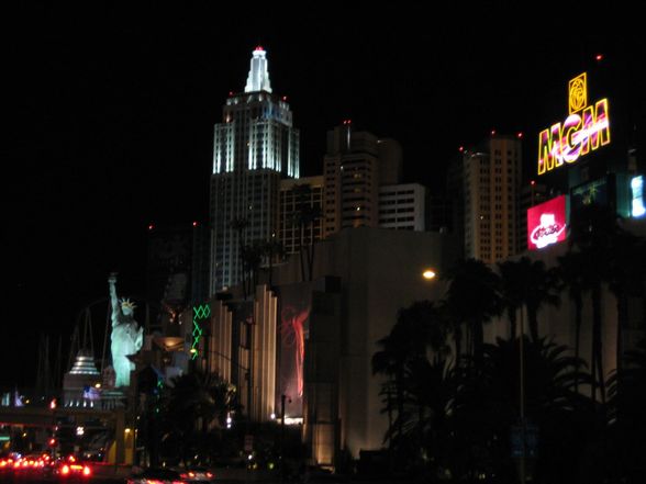 Las Vegas @ night - 