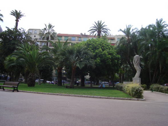 NiZzA - MoNaCo - 