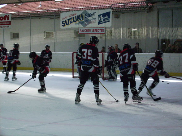 Ih beim EISHOCKEY spün ... - 