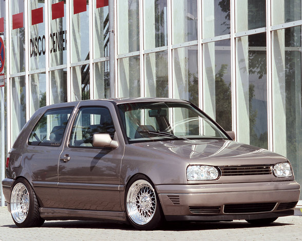 VW GOLf - 