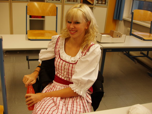 ~~*~DIRNDL~* ~~ - 