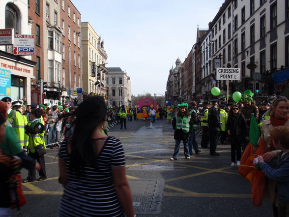 Dublin: Eine Stadt traegt GRUEN... - 