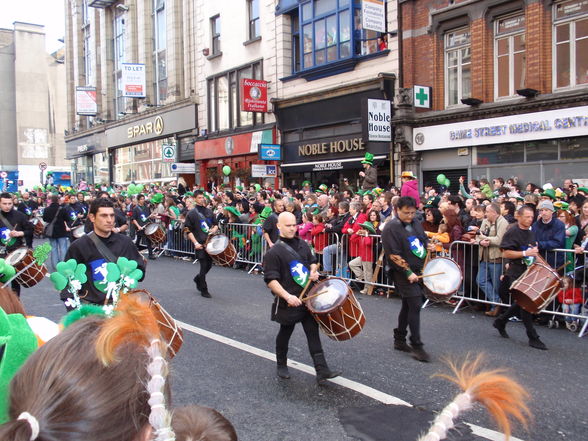 Dublin: Eine Stadt traegt GRUEN... - 