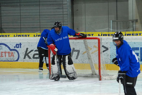 *EISHOCKEYSPIEL*  mit der Firma - 