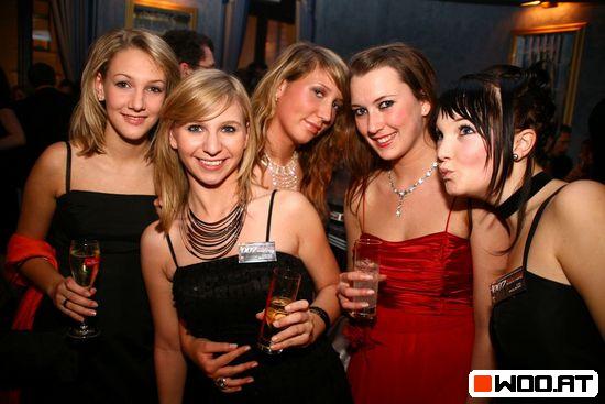 007 Nightfeier - Die Nacht stribt nie - 