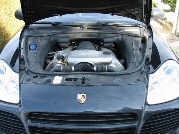 PORSCHE CAYENNE TURBO - 