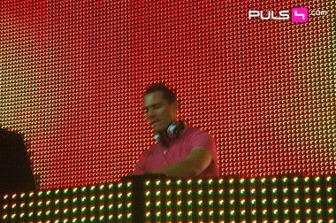 Tiesto Live - Pyramide 2009 - 