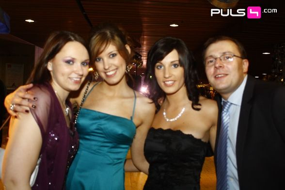 Uni Ball 2010 - 