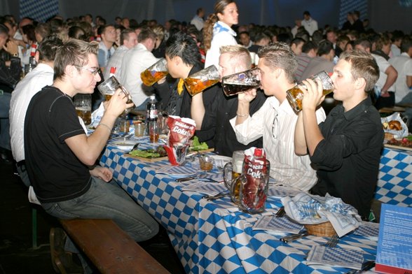 OKTOBERFEST GENIAL - 