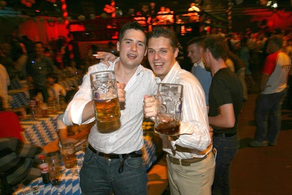 OKTOBERFEST GENIAL - 