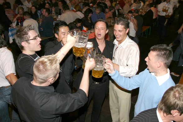 OKTOBERFEST GENIAL - 