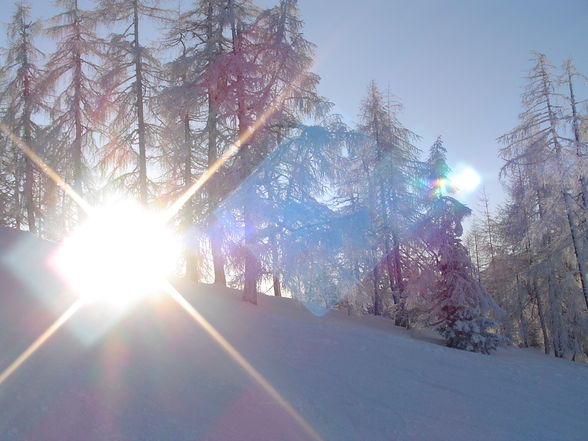 Snowboarden Near Sibiria - 