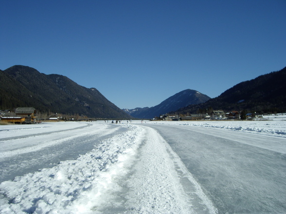 Eisskating in carinthia, Weissensee  - 