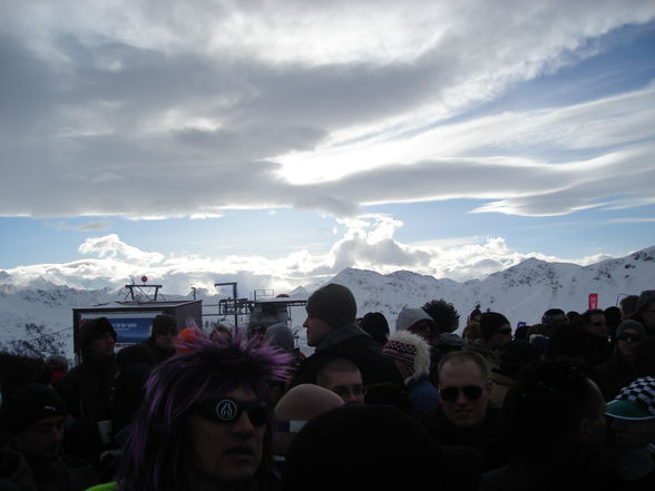 Rave on Snow - 