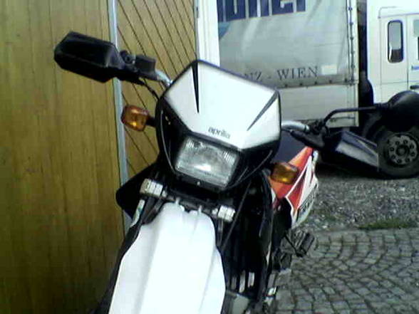 Mei Moped - 