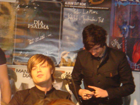 MANDO DIAO Signing Session - 