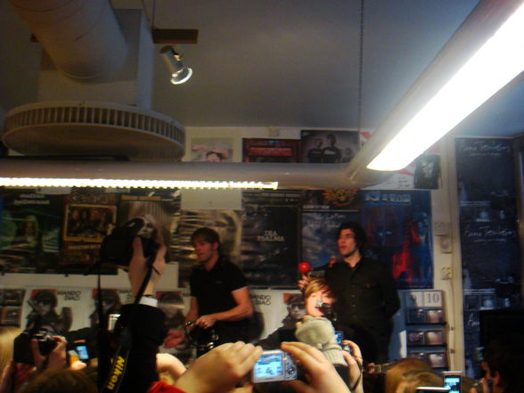 MANDO DIAO Signing Session - 