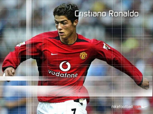 Cristiano Ronaldo - 