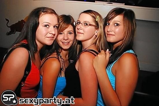 PARTYPEOPLEE 2009 - 