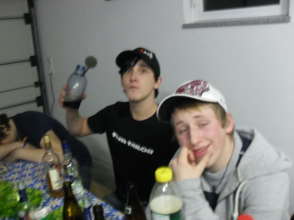 Silvester bei Schaddzz in da garage - 