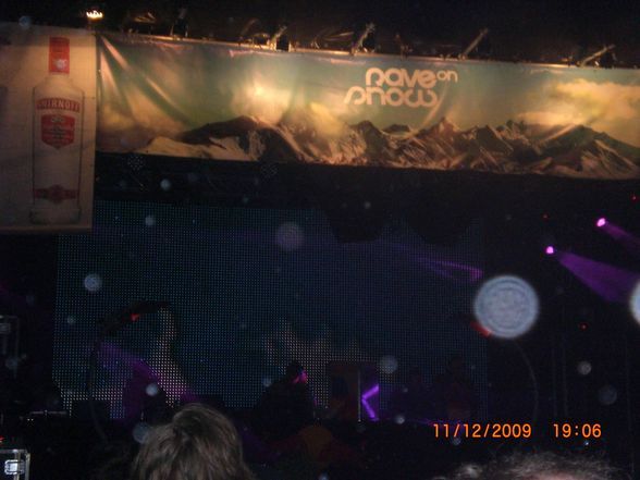 Rave on Snow 2009! - 