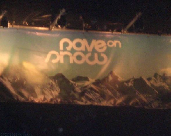 Rave on Snow 2009! - 