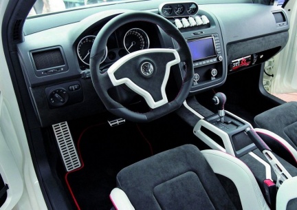 VW Golf GTI - 