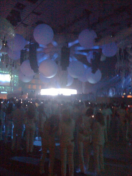 Sensation_white_09 - 