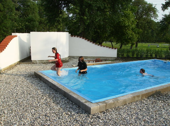 Poolparty nach Wendling - 