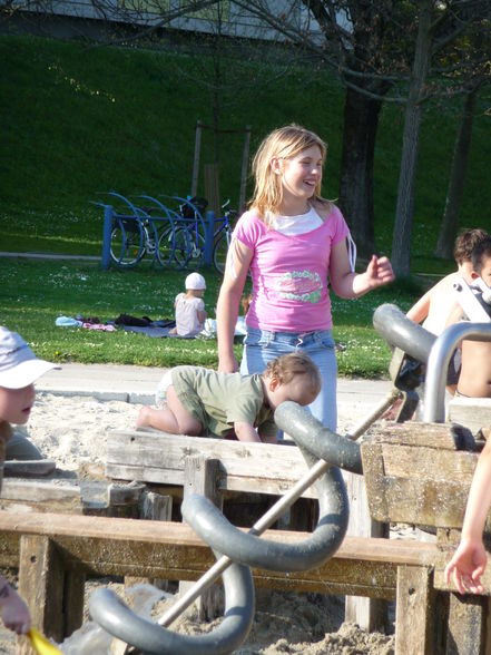 Donaugeländespielplatz Mai 09 - 