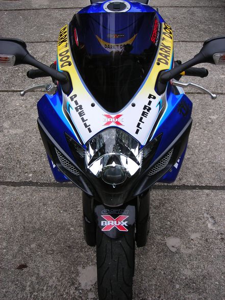 Suzuki GSXR 750 - 