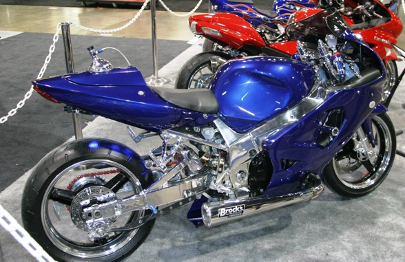 suzuki gsx-r 1300 turbo - 